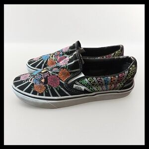Vans Black Sugar Skulls Glow in the Dark slip on sneakers size 7.5W 9M unisex